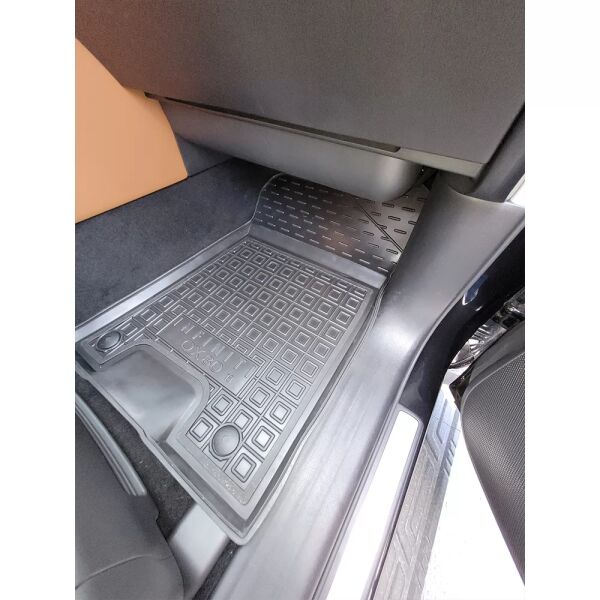 Коврики в салон Infiniti QX80 2018- 7 мест (3 ряда) резиновые, чёрные (AVTO-Gumm)
