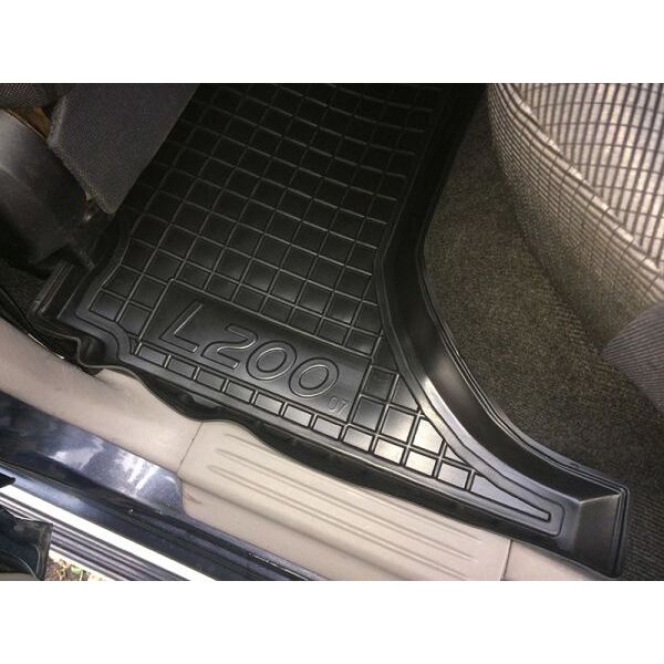Автомобільні килимки в салон Mitsubishi L200 2006- (Avto-Gumm)