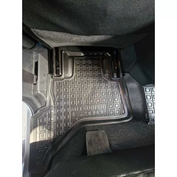Коврики в салон Mitsubishi L200 2024- Invite резиновые, чёрные (AVTO-Gumm)