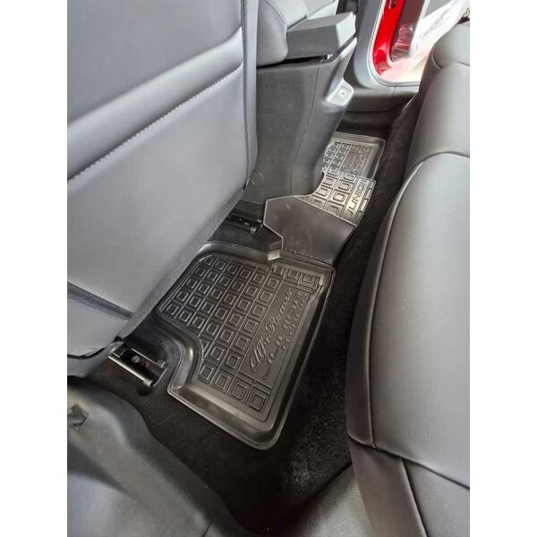 Коврики в салон Alfa Romeo Junior 2025- гибрид резиновые, чёрные (AVTO-Gumm)