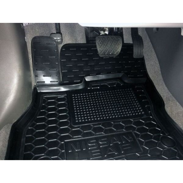 Передні килимки в автомобіль Nissan Leaf 2012-2018 (AVTO-Gumm)