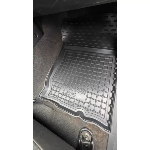 Килимки в салон Mitsubishi L200 2016-2023 Invite гумові, чорні (AVTO-Gumm)