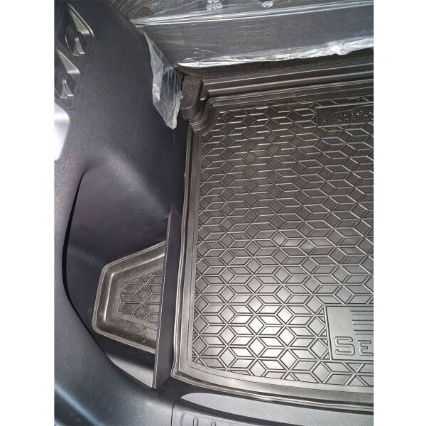 Автомобильный коврик в багажник BYD Sea Lion 05 2025- нижняя полка №1 (AVTO-Gumm)