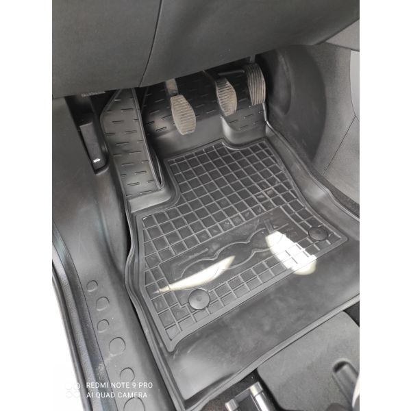 Передние коврики в автомобиль Fiat 500L 2013- (Avto-Gumm)