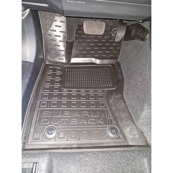 Килимки в салон Subaru Outback 2026- гумові, чорні (AVTO-Gumm)