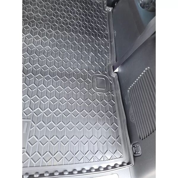 Коврик в багажник Infiniti QX80 2018-2024 5/7 мест резиновый, чёрный (AVTO-Gumm)