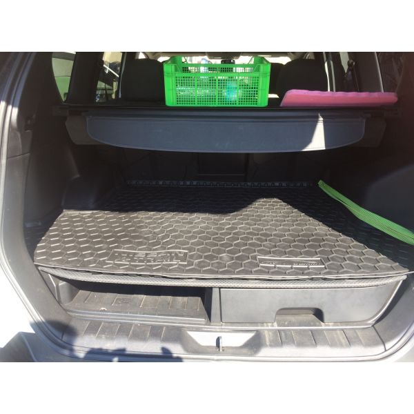 Автомобильный коврик в багажник Nissan X-Trail (T31) 2007- (с полкой) (Avto-Gumm)