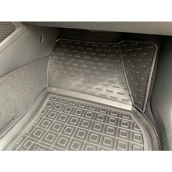 Передние коврики в автомобиль Volkswagen Tiguan 2016- (Avto-Gumm)