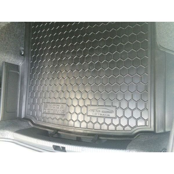 Автомобильный коврик в багажник Skoda Octavia A7 2013- Liftback (Avto-Gumm)