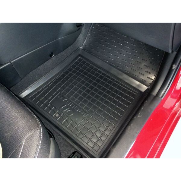 Автомобільні килимки в салон Hyundai i10 2014- (Avto-Gumm)