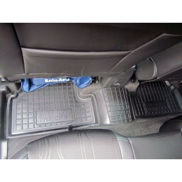 Автомобільні килимки в салон Chevrolet Tracker 2013- (Avto-Gumm)