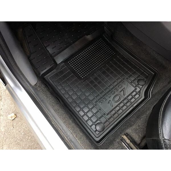 Передні килимки в автомобіль Peugeot 107 2005- (Avto-Gumm)