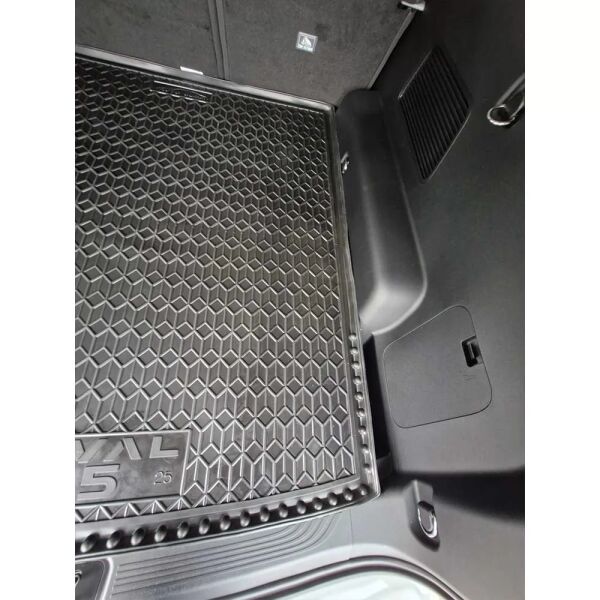 Коврик в багажник Haval H5 2024- резиновый, чёрный (AVTO-Gumm)