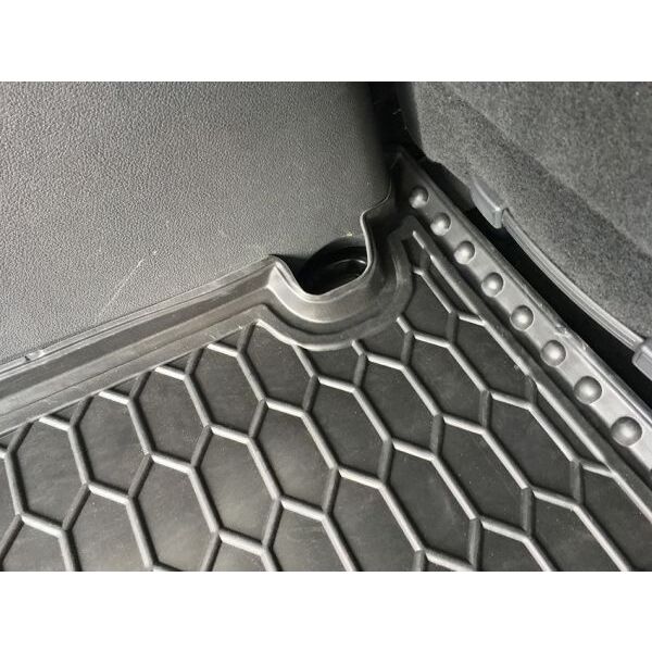 Автомобильный коврик в багажник Volkswagen Caddy 2004- Life (Avto-Gumm)