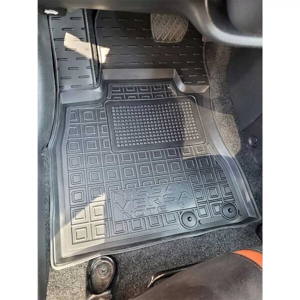 Коврики передние Nissan Versa Note 2013-2019 резиновые, чёрные (AVTO-Gumm)