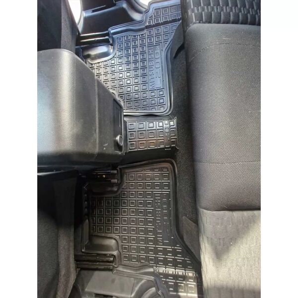 Коврики в салон Mitsubishi L200 2024- Invite резиновые, чёрные (AVTO-Gumm)