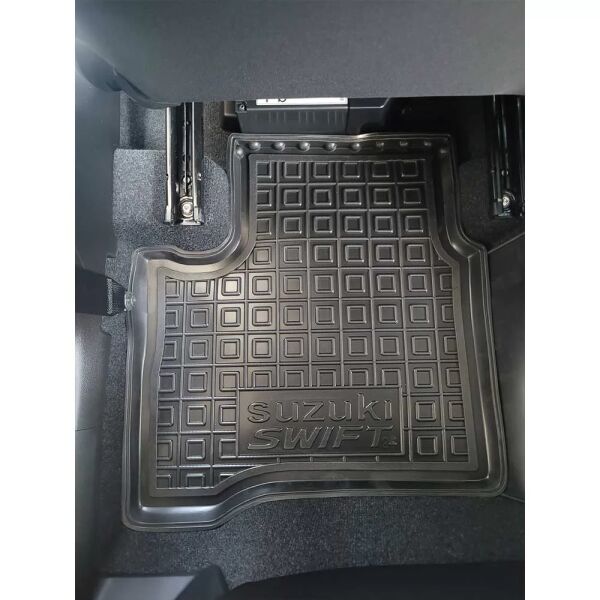 Килимки в салон Suzuki Swift 2024- гібрид гумові, чорні (AVTO-Gumm)