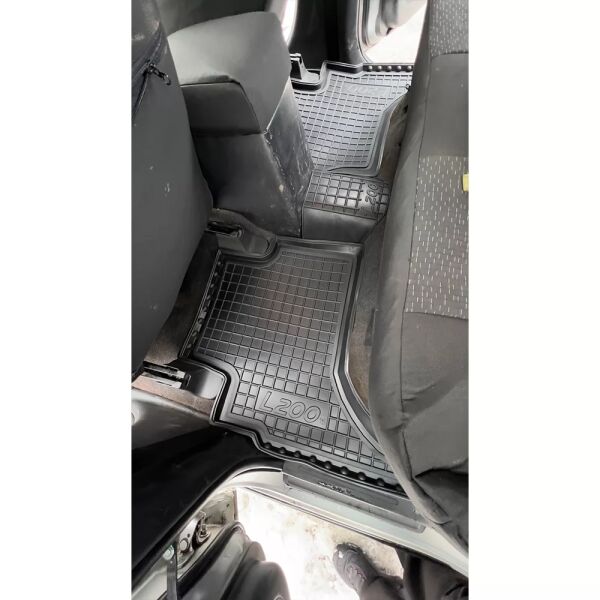 Килимки в салон Mitsubishi L200 2016-2023 Invite гумові, чорні (AVTO-Gumm)
