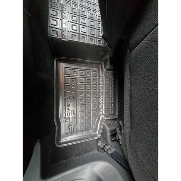 Килимки в салон Renault Duster 2025- 4WD, MHEV гумові, чорні (AVTO-Gumm)