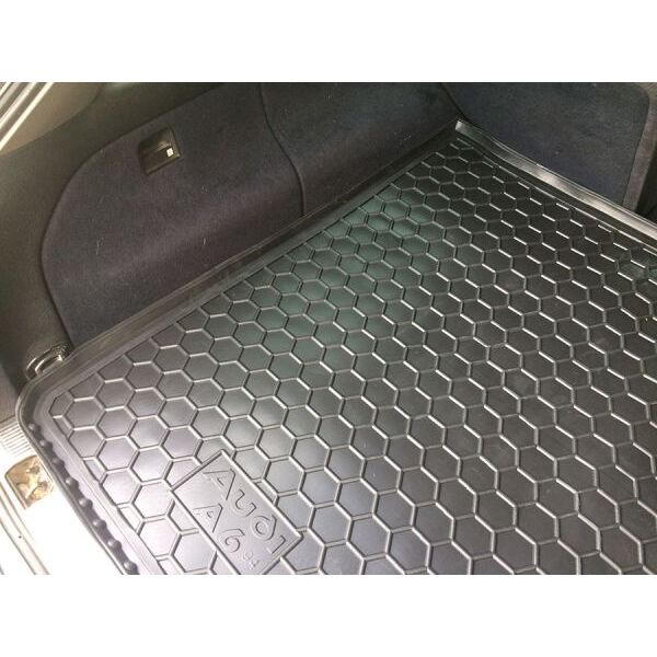 Автомобильный коврик в багажник Audi 100/A6 (C4) 1991-1997 Universal (Avto-Gumm)