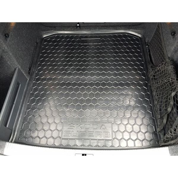 Автомобильный коврик в багажник Skoda SuperB 2015- Liftback (Avto-Gumm)