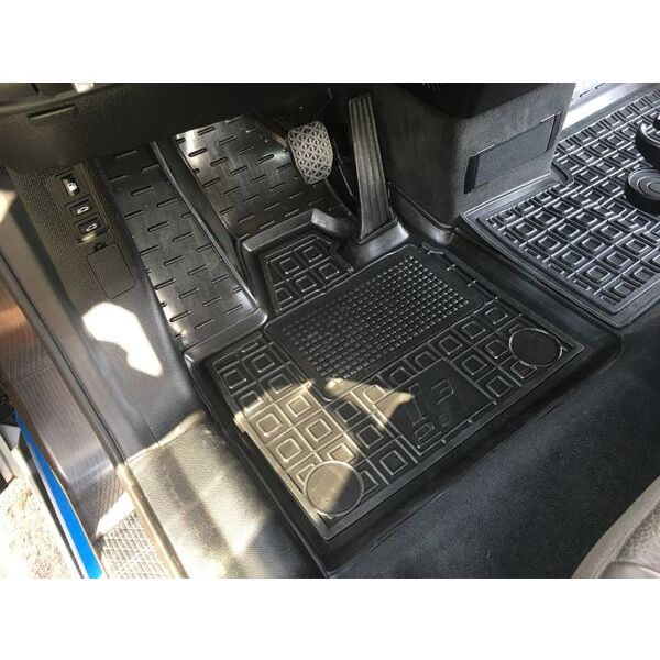 Автомобільні килимки в салон BMW i3 2013- (Avto-Gumm)