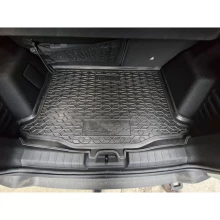 Коврик в багажник Jeep Avenger 2023- гибрид, 4WD резиновый, чёрный (AVTO-Gumm)