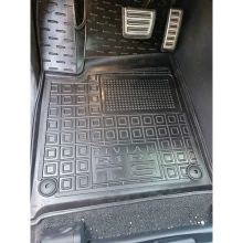 Коврик водительский Rivian R1S 2022- 7 мест резиновый, чёрный (AVTO-Gumm)