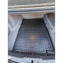 Коврик в багажник BMW 7 (F01) 2009-2015 резиновый, чёрный (AVTO-Gumm)